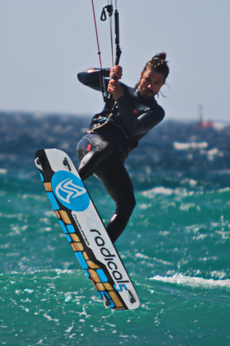 KItesurfen in Tarifa heißt spass haben